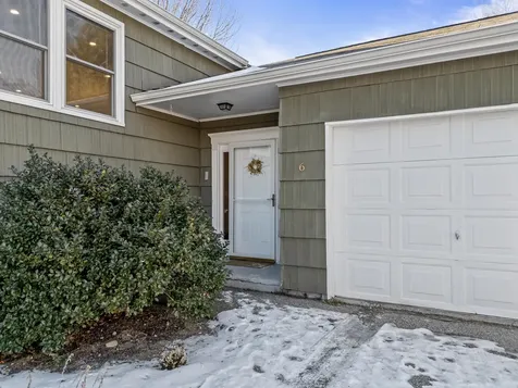 6 Apple Lane Standish ME 04084