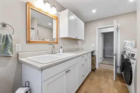 6 Apple Lane Standish ME 04084