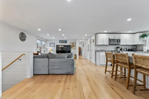 6 Apple Lane Standish ME 04084