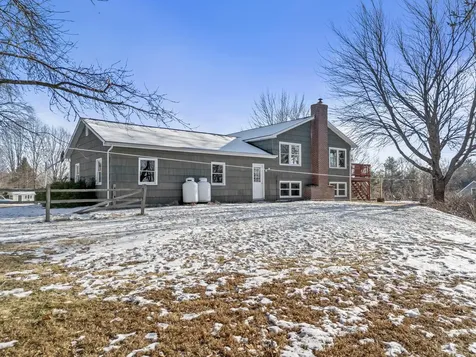 6 Apple Lane Standish ME 04084