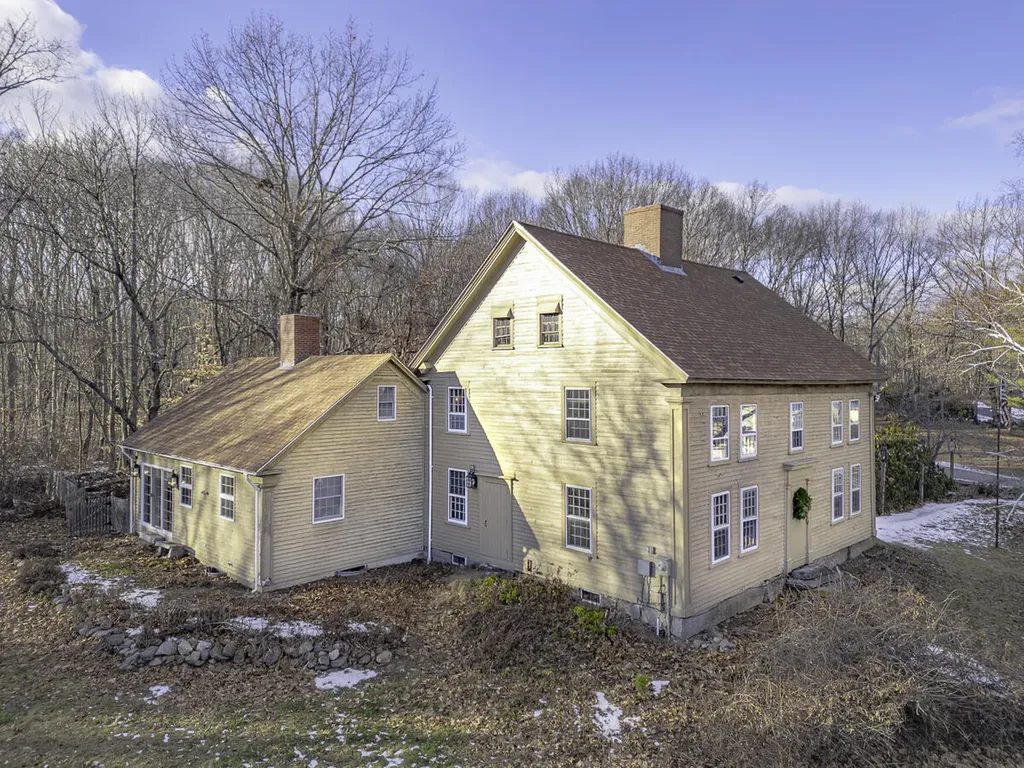 944 Cape Road Limington ME 04049