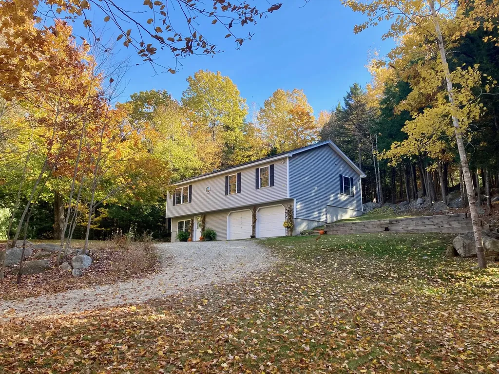535 Hebron Road Paris ME 04281