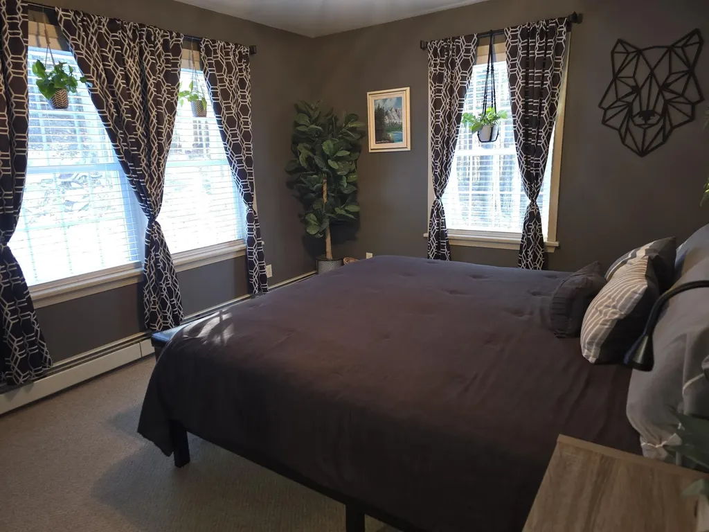 535 Hebron Road Paris ME 04281
