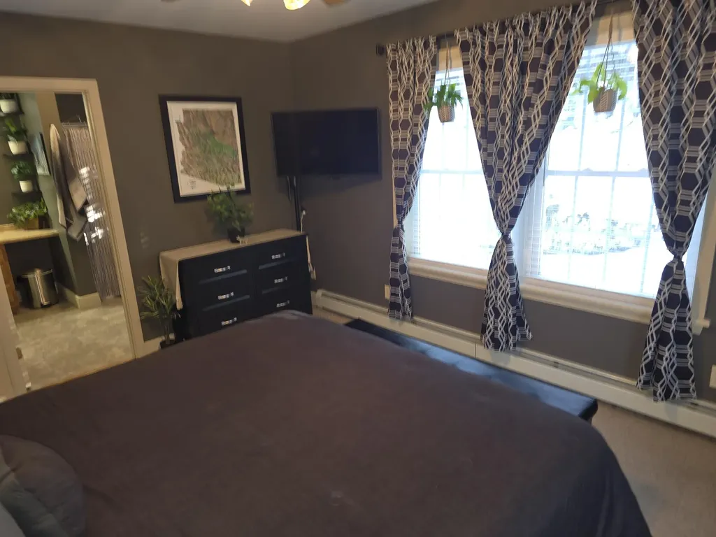 535 Hebron Road Paris ME 04281