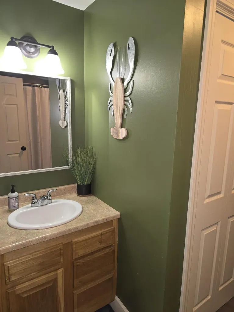 535 Hebron Road Paris ME 04281