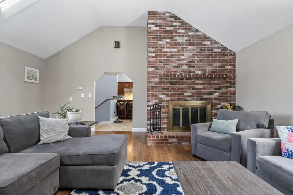 77 Lincoln Road Saco ME 04072