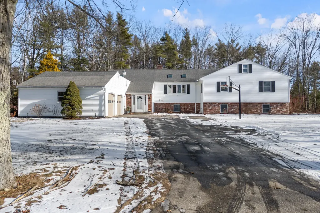 77 Lincoln Road Saco ME 04072