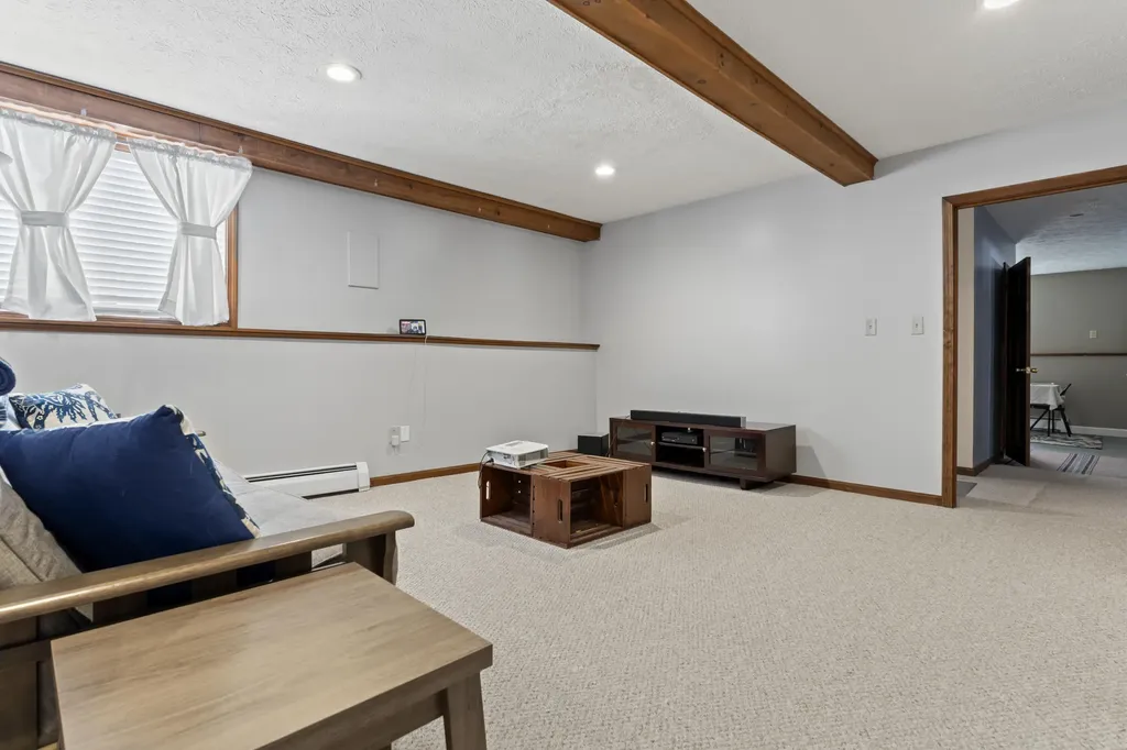 77 Lincoln Road Saco ME 04072