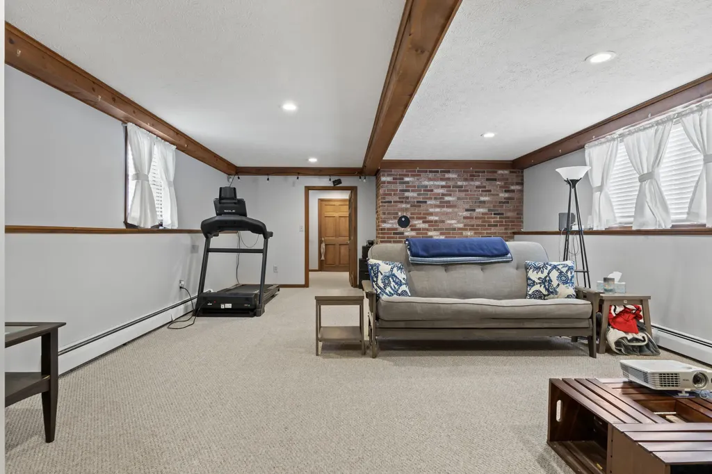 77 Lincoln Road Saco ME 04072