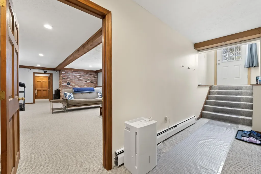77 Lincoln Road Saco ME 04072