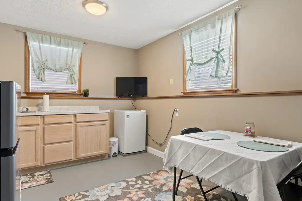77 Lincoln Road Saco ME 04072