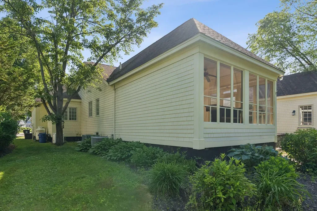 1 Sweet Pea Lane Kennebunk ME 04043