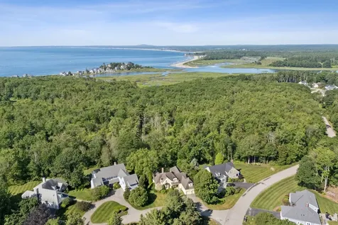 1 Sweet Pea Lane Kennebunk ME 04043