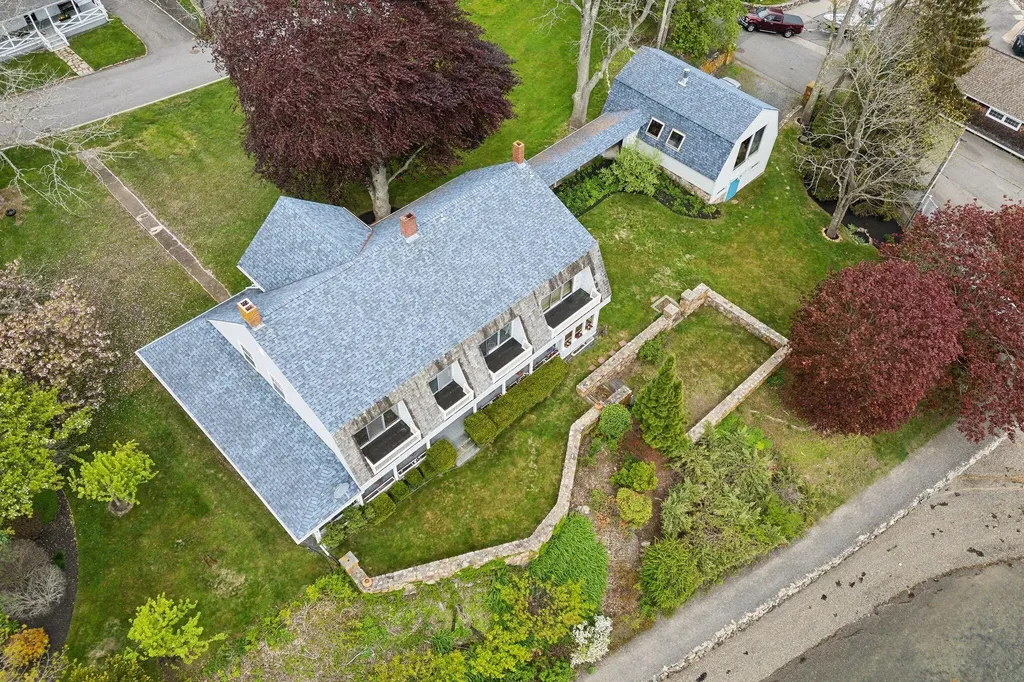 23 Harmon Park Road York ME 03909