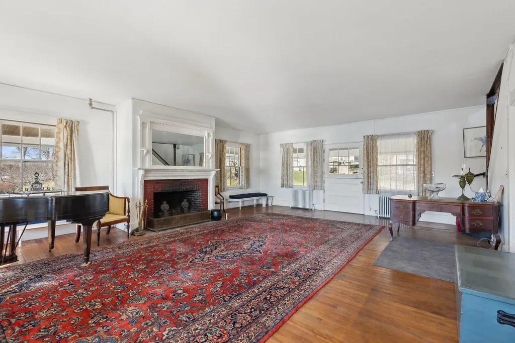 23 Harmon Park Road York ME 03909