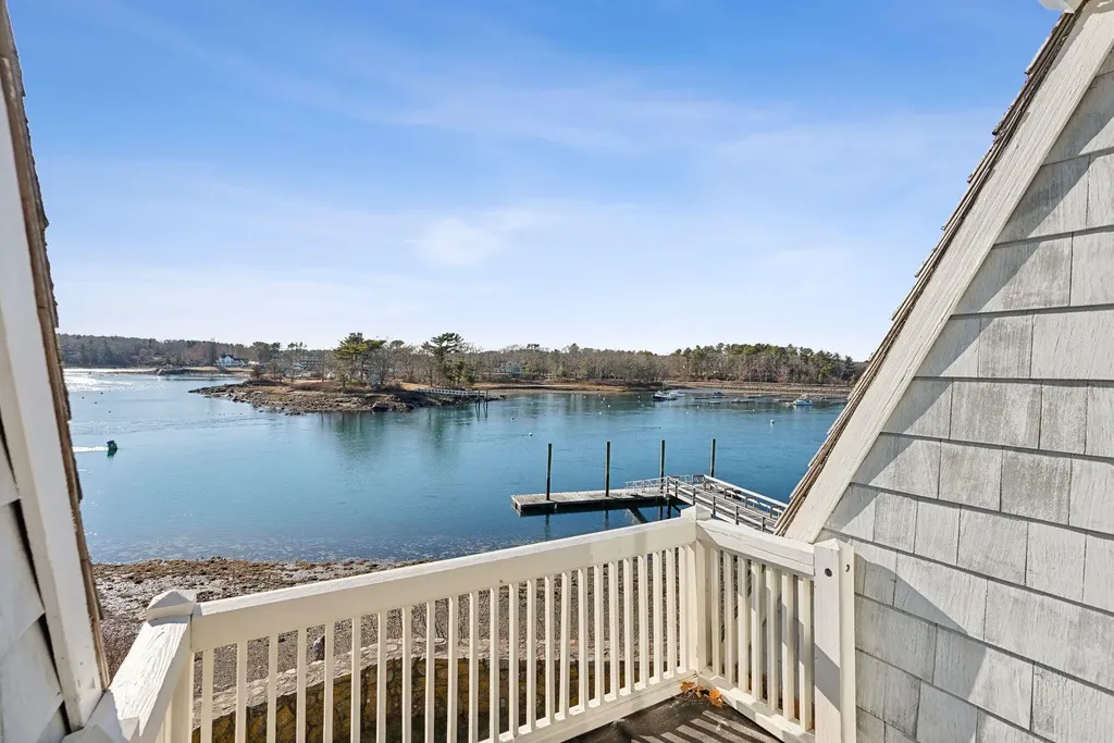 23 Harmon Park Road York ME 03909