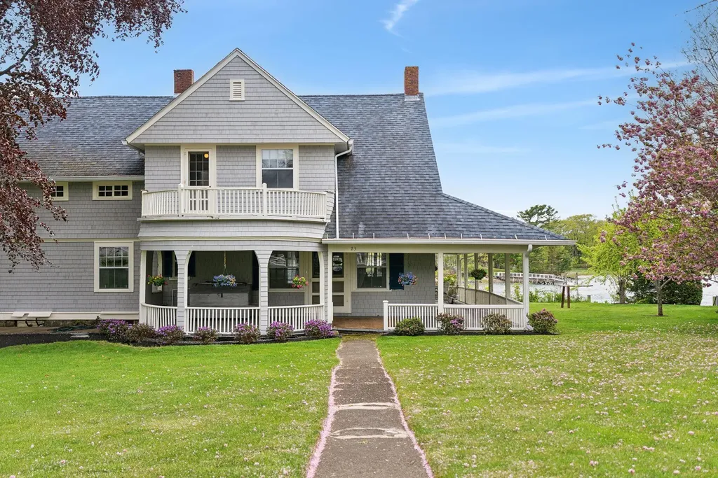 23 Harmon Park Road York ME 03909
