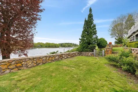 23 Harmon Park Road York ME 03909