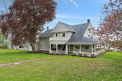 23 Harmon Park Road York ME 03909