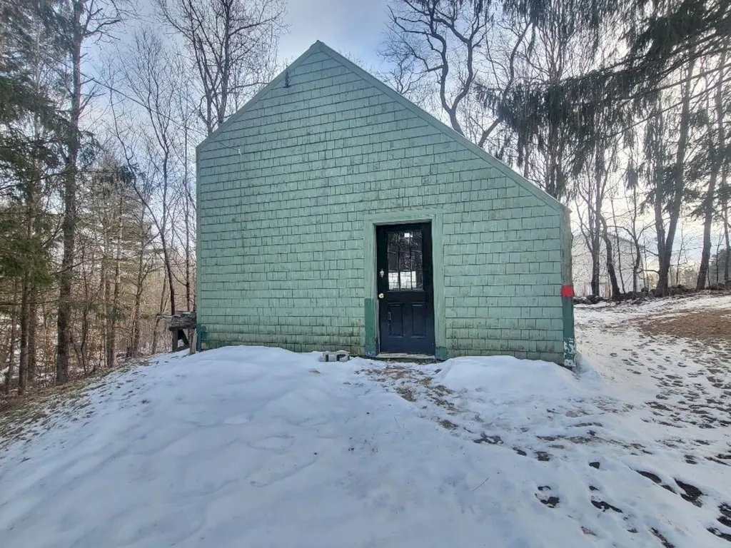 105 Zions Hill Road Chesterville ME 04938