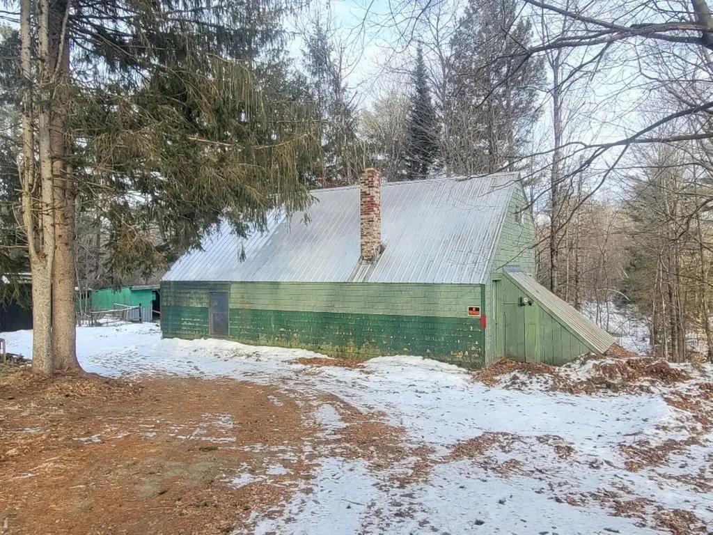 105 Zions Hill Road Chesterville ME 04938