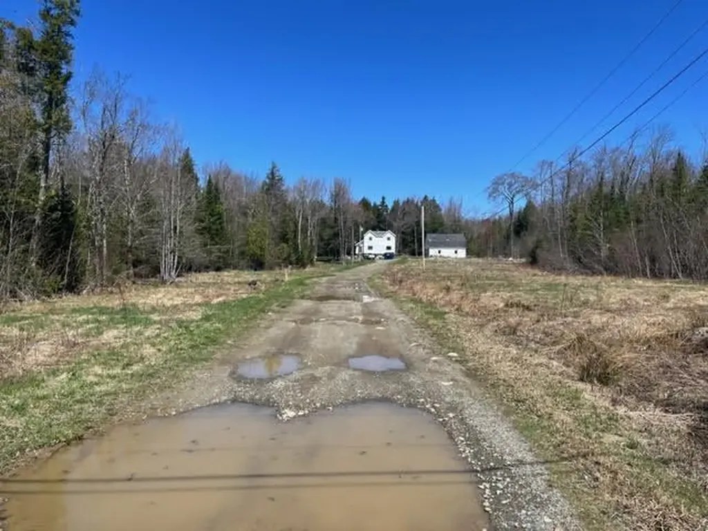 98 White Schoolhouse Road Corinth ME 04427