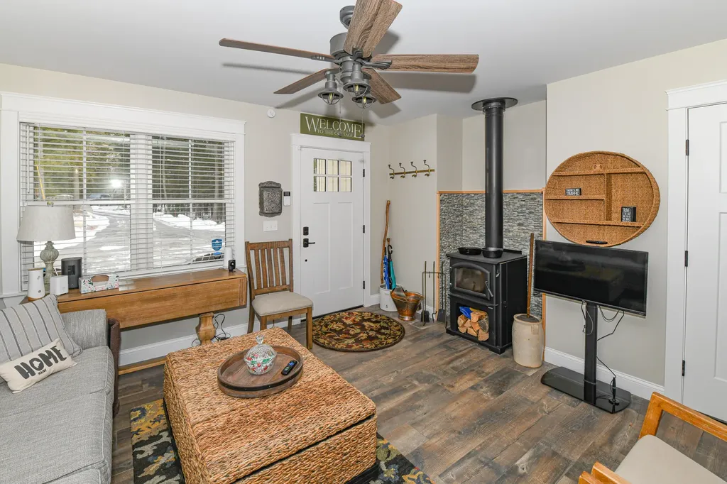 78 Walter Hill Road Naples ME 04055