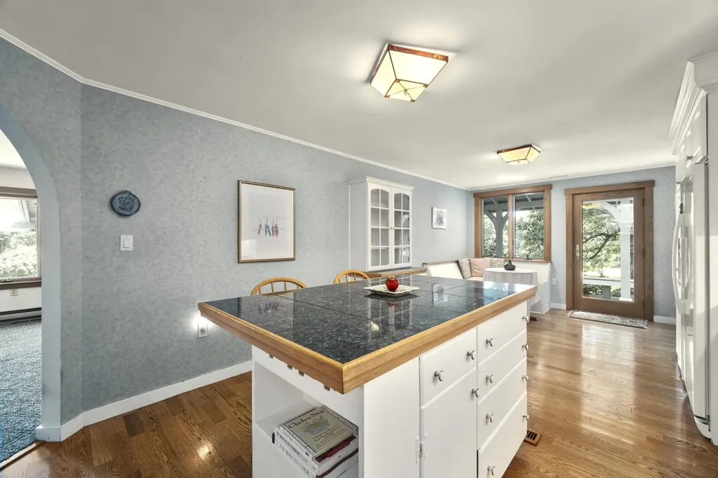 12 Deans Way Rockport ME 04856