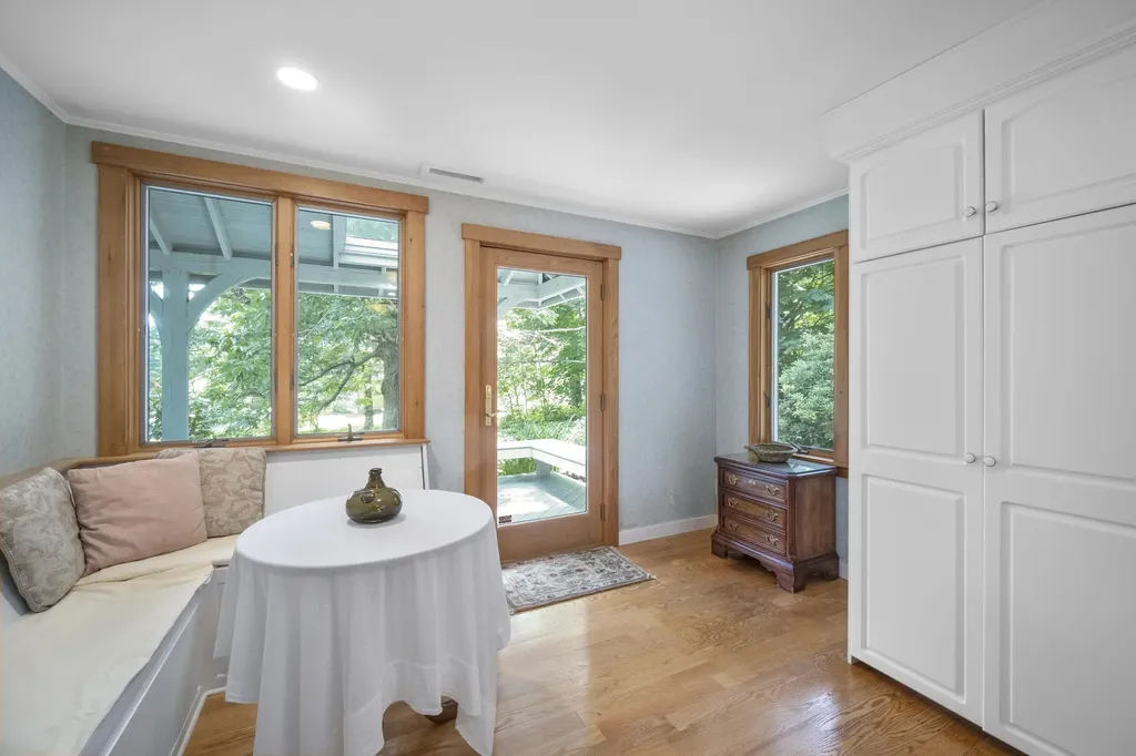 12 Deans Way Rockport ME 04856