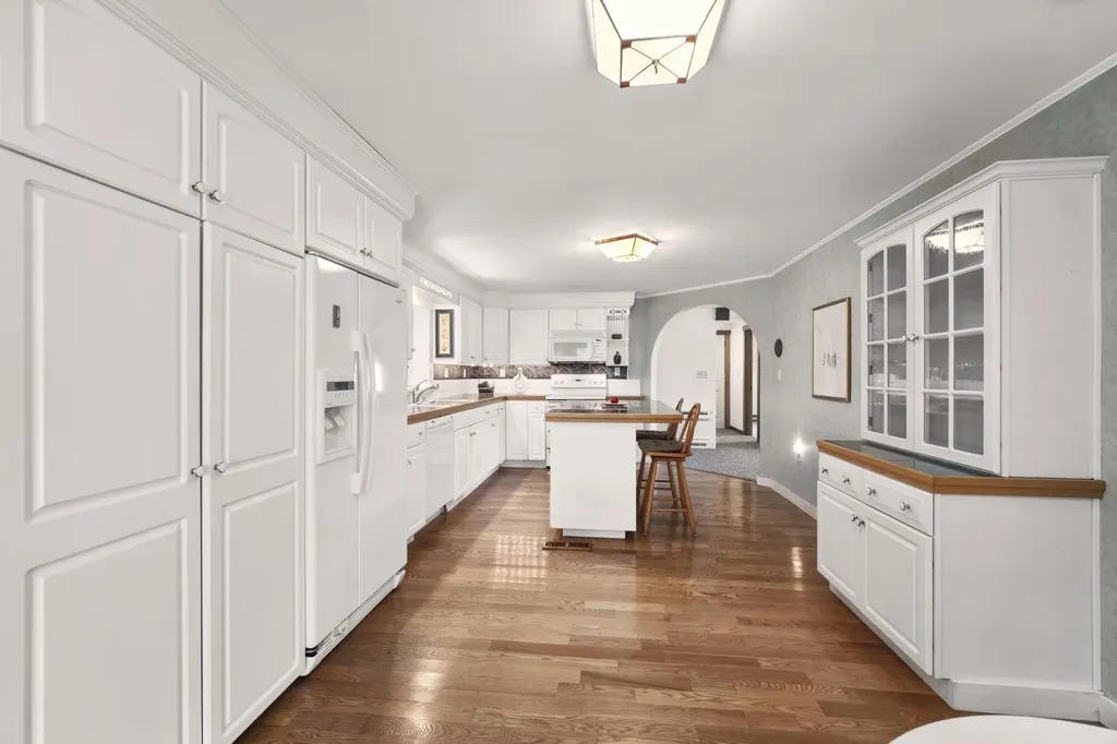 12 Deans Way Rockport ME 04856