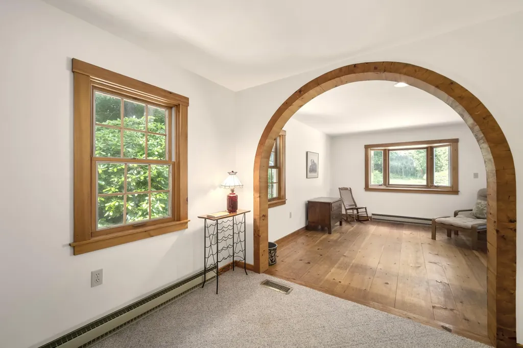 12 Deans Way Rockport ME 04856
