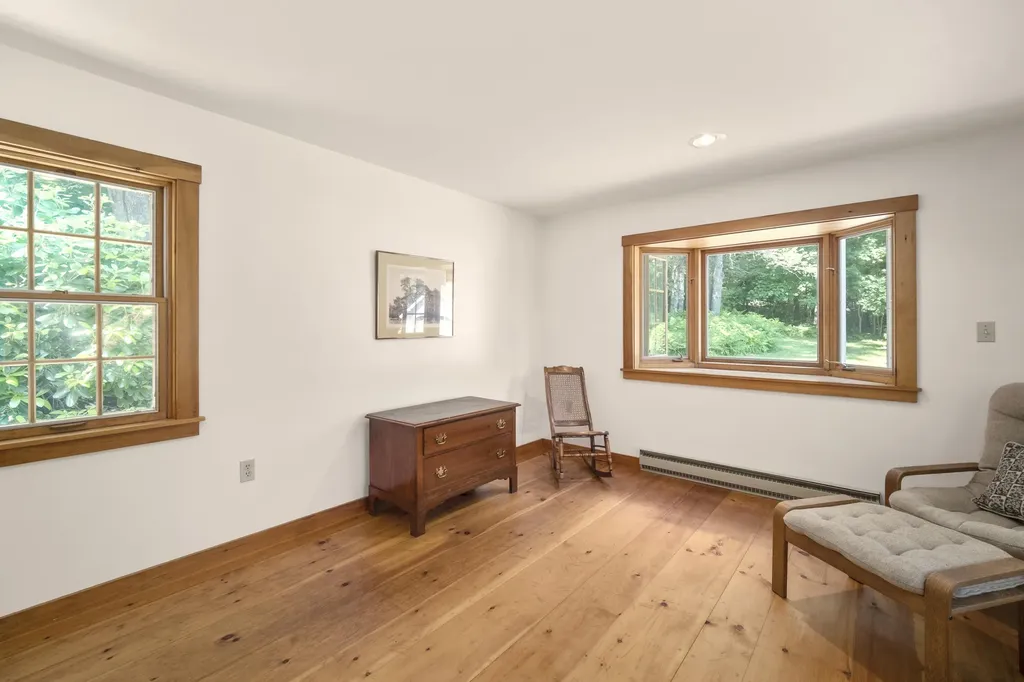 12 Deans Way Rockport ME 04856