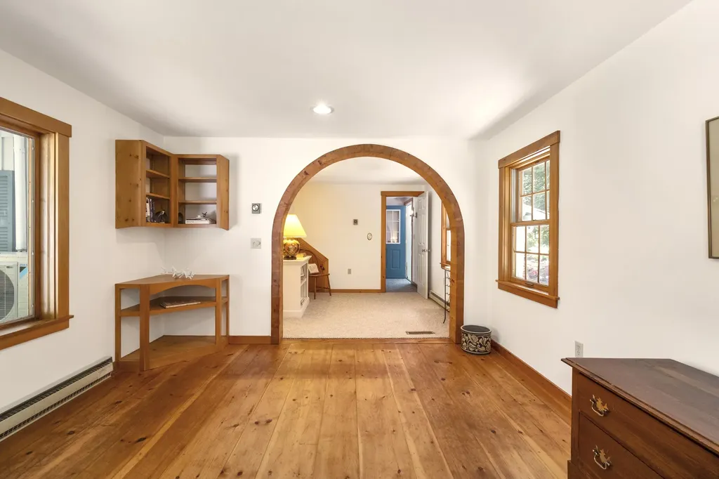 12 Deans Way Rockport ME 04856