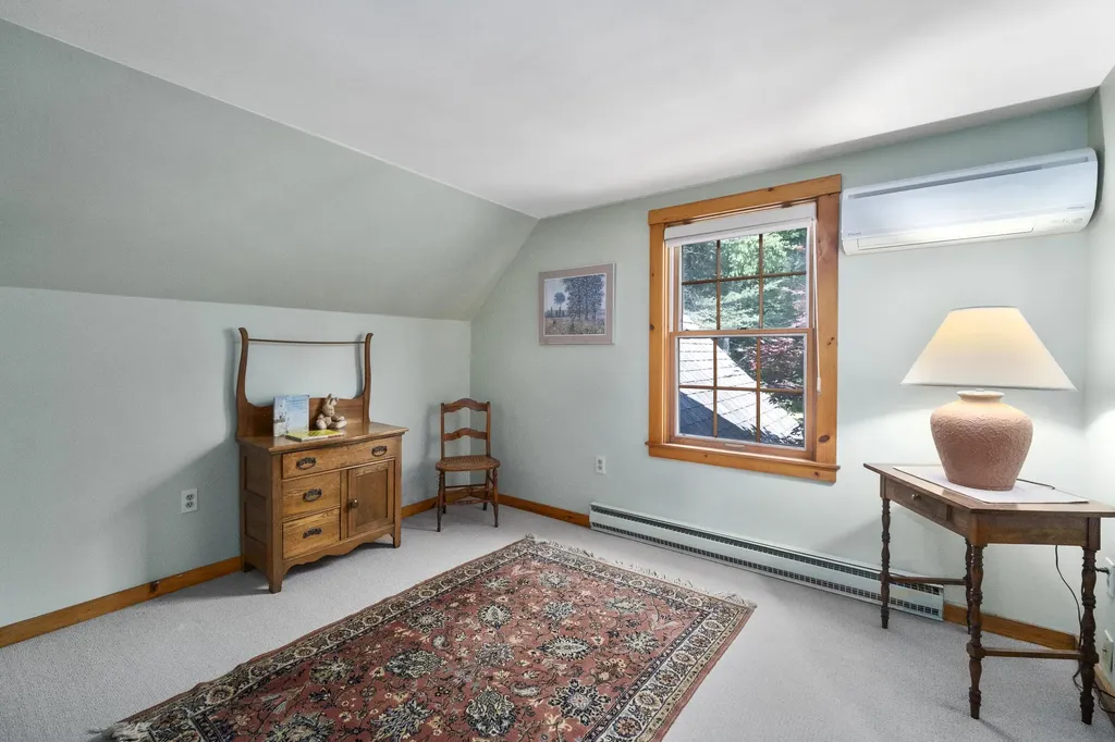 12 Deans Way Rockport ME 04856