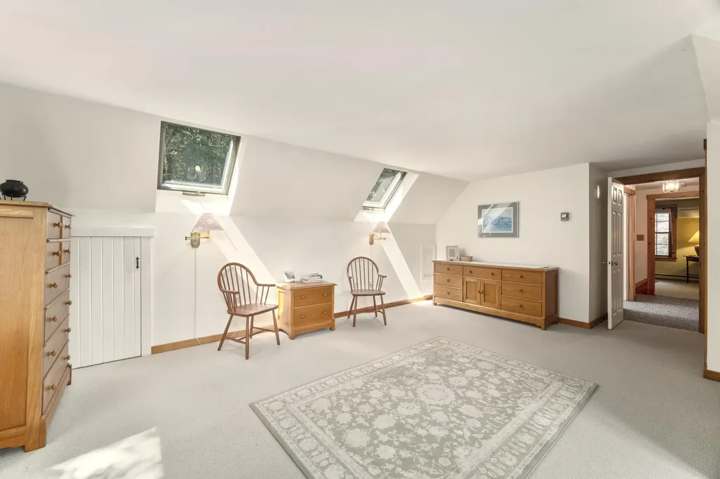 12 Deans Way Rockport ME 04856