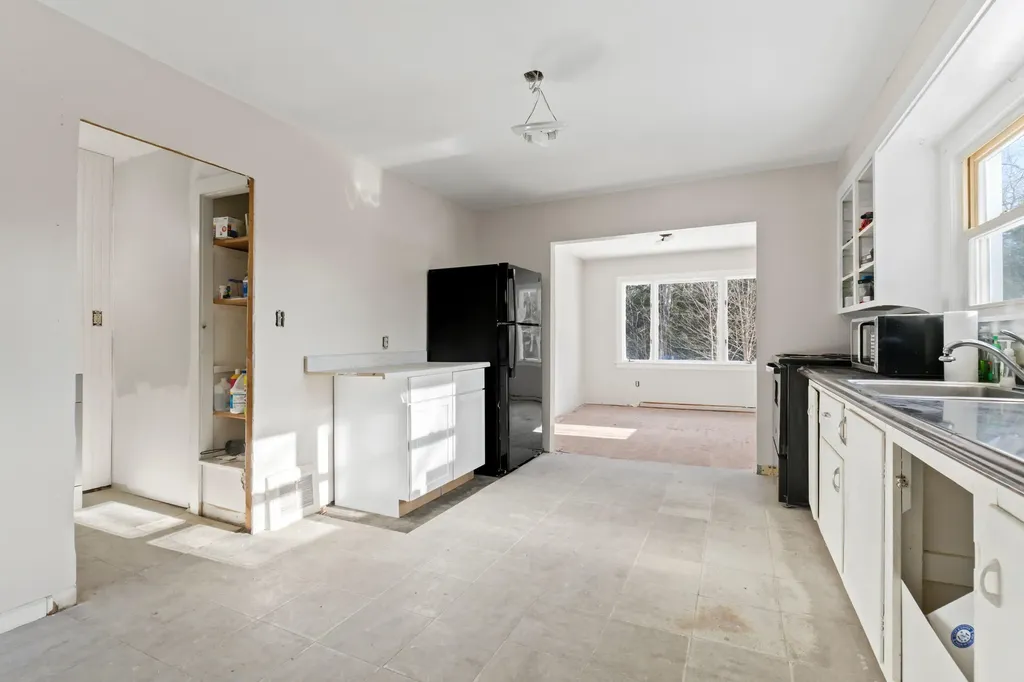 27 Bear Paw Lane Livermore ME 04253