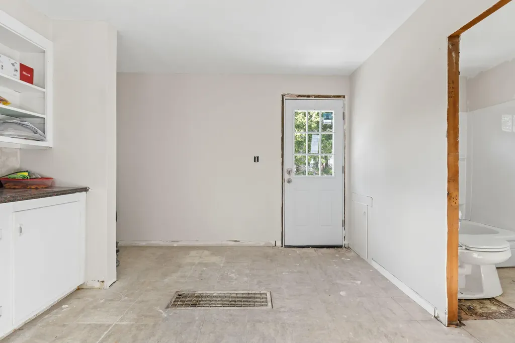 27 Bear Paw Lane Livermore ME 04253