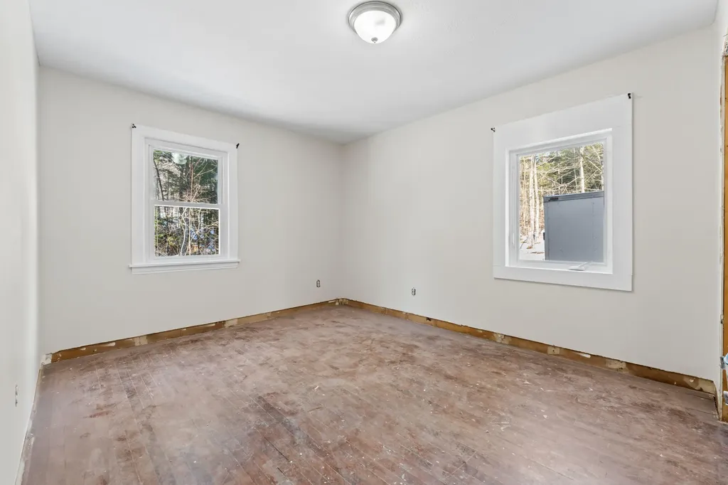 27 Bear Paw Lane Livermore ME 04253