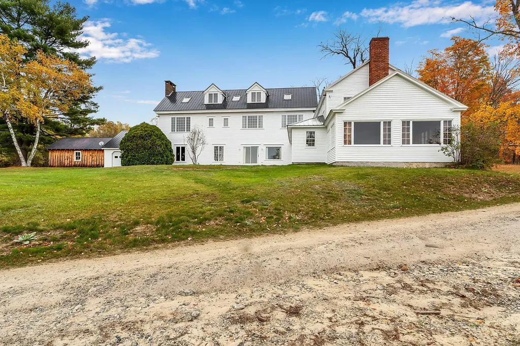 129 Perry Hill Road Sweden ME 04040
