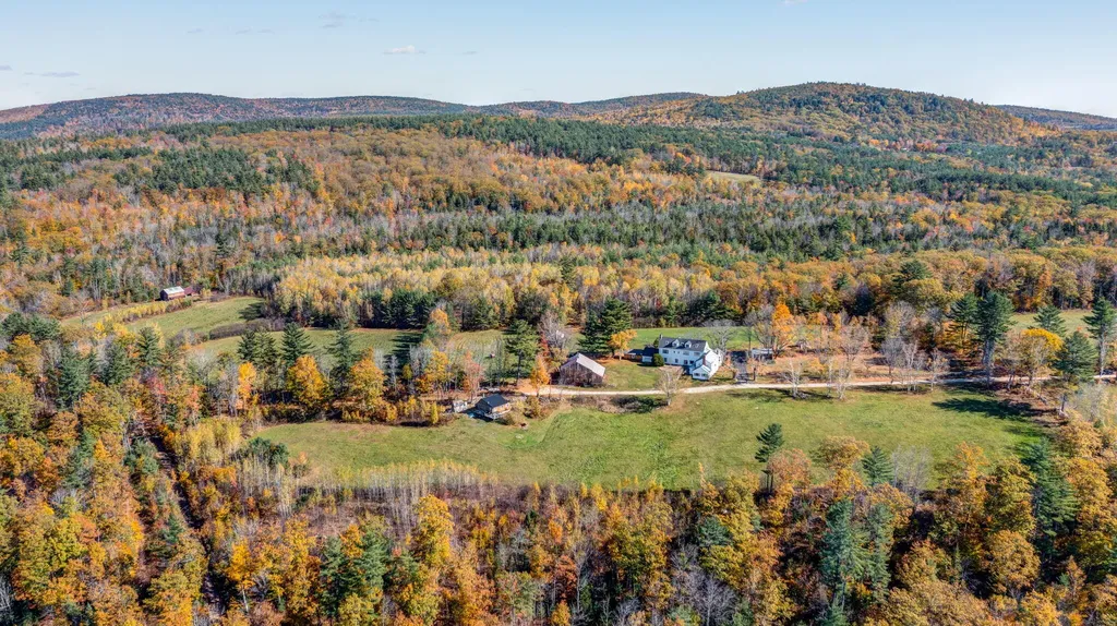 129 Perry Hill Road Sweden ME 04040