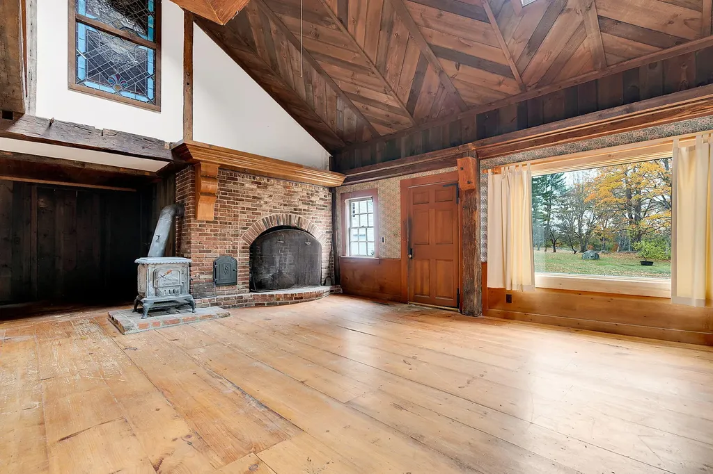 129 Perry Hill Road Sweden ME 04040
