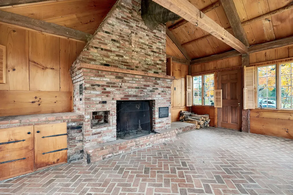 129 Perry Hill Road Sweden ME 04040