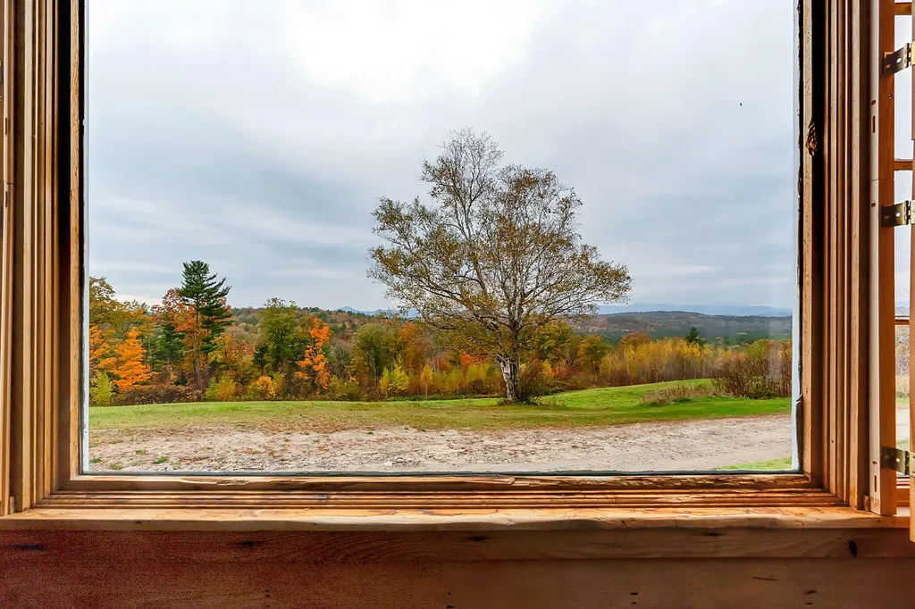 129 Perry Hill Road Sweden ME 04040