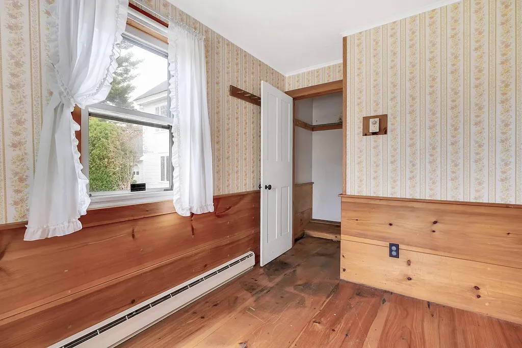 129 Perry Hill Road Sweden ME 04040