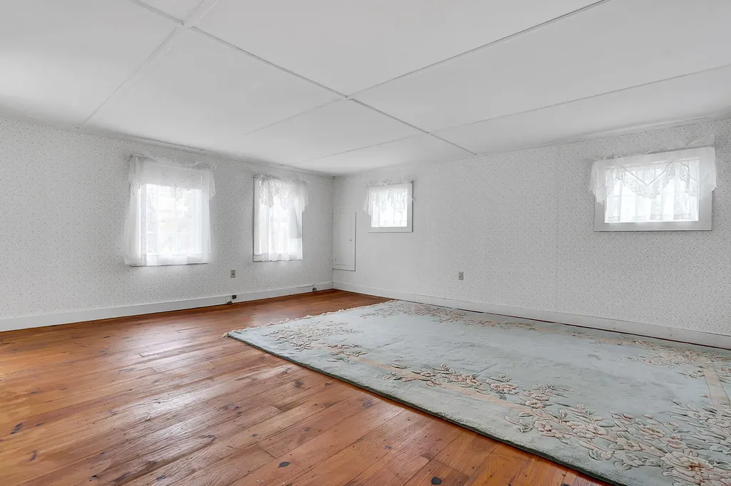 129 Perry Hill Road Sweden ME 04040