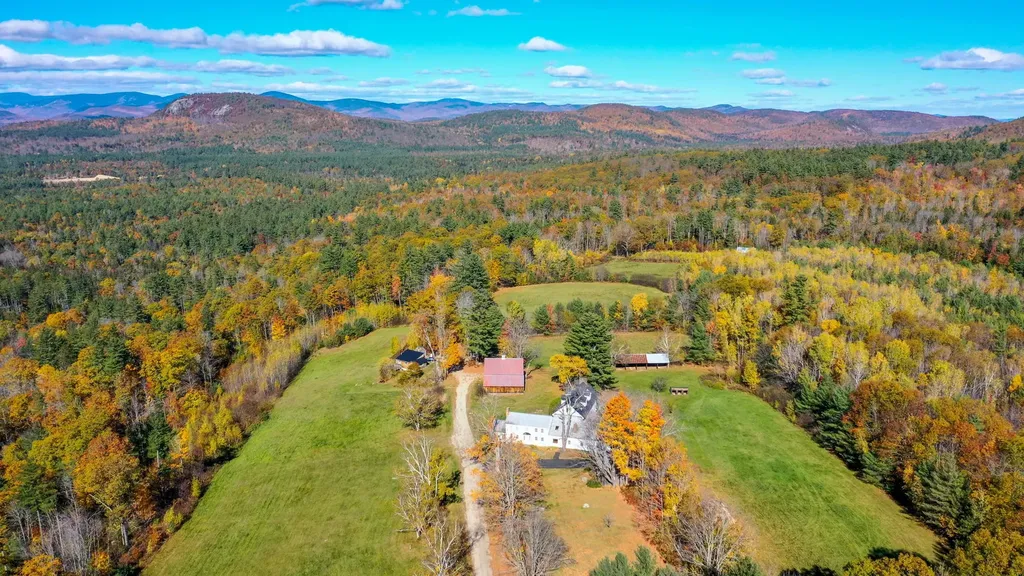 129 Perry Hill Road Sweden ME 04040