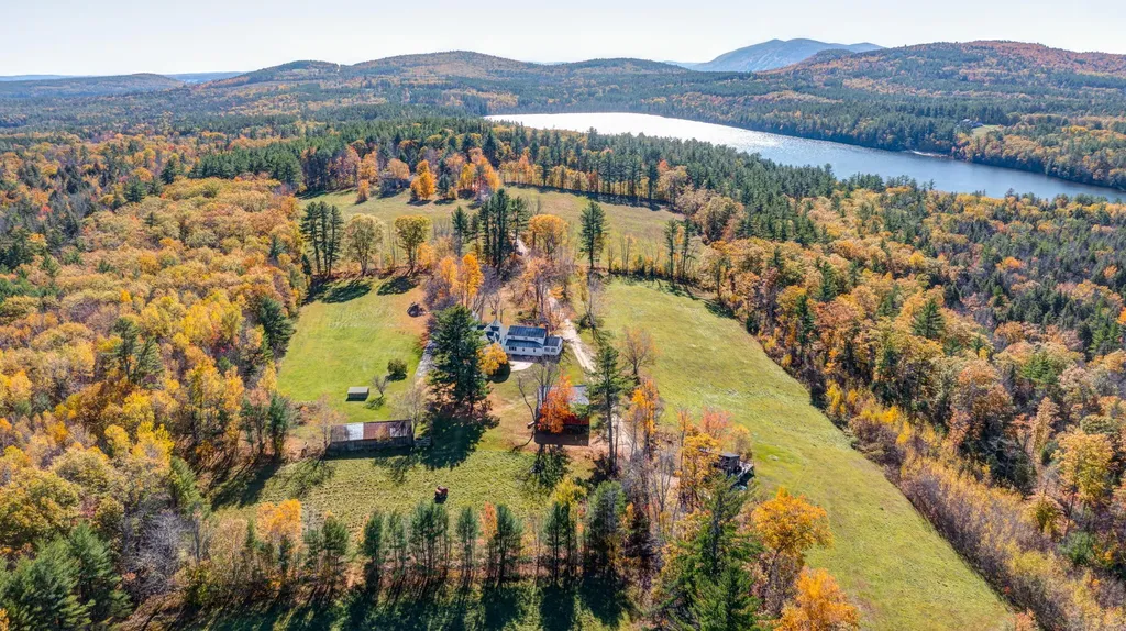 129 Perry Hill Road Sweden ME 04040