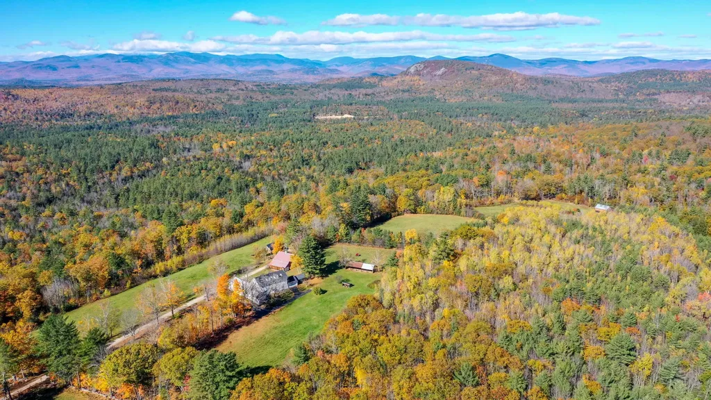 129 Perry Hill Road Sweden ME 04040