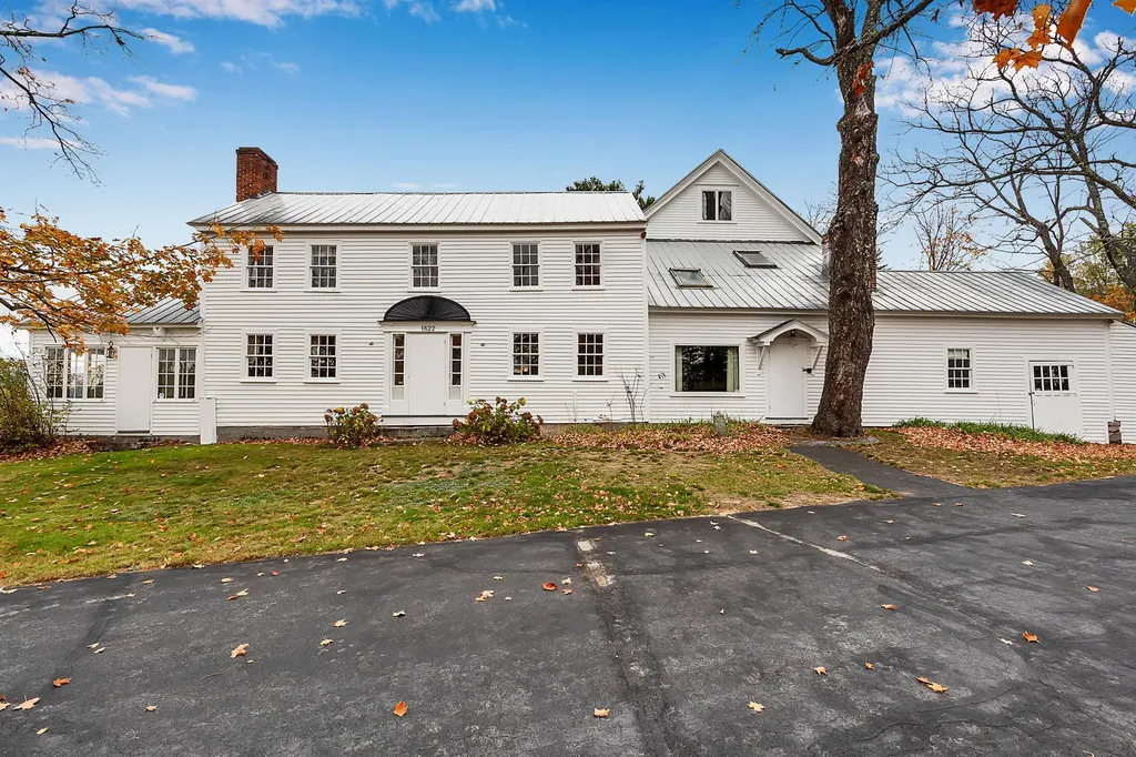 129 Perry Hill Road Sweden ME 04040