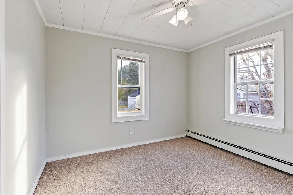 16 Brookside Avenue Augusta ME 04330